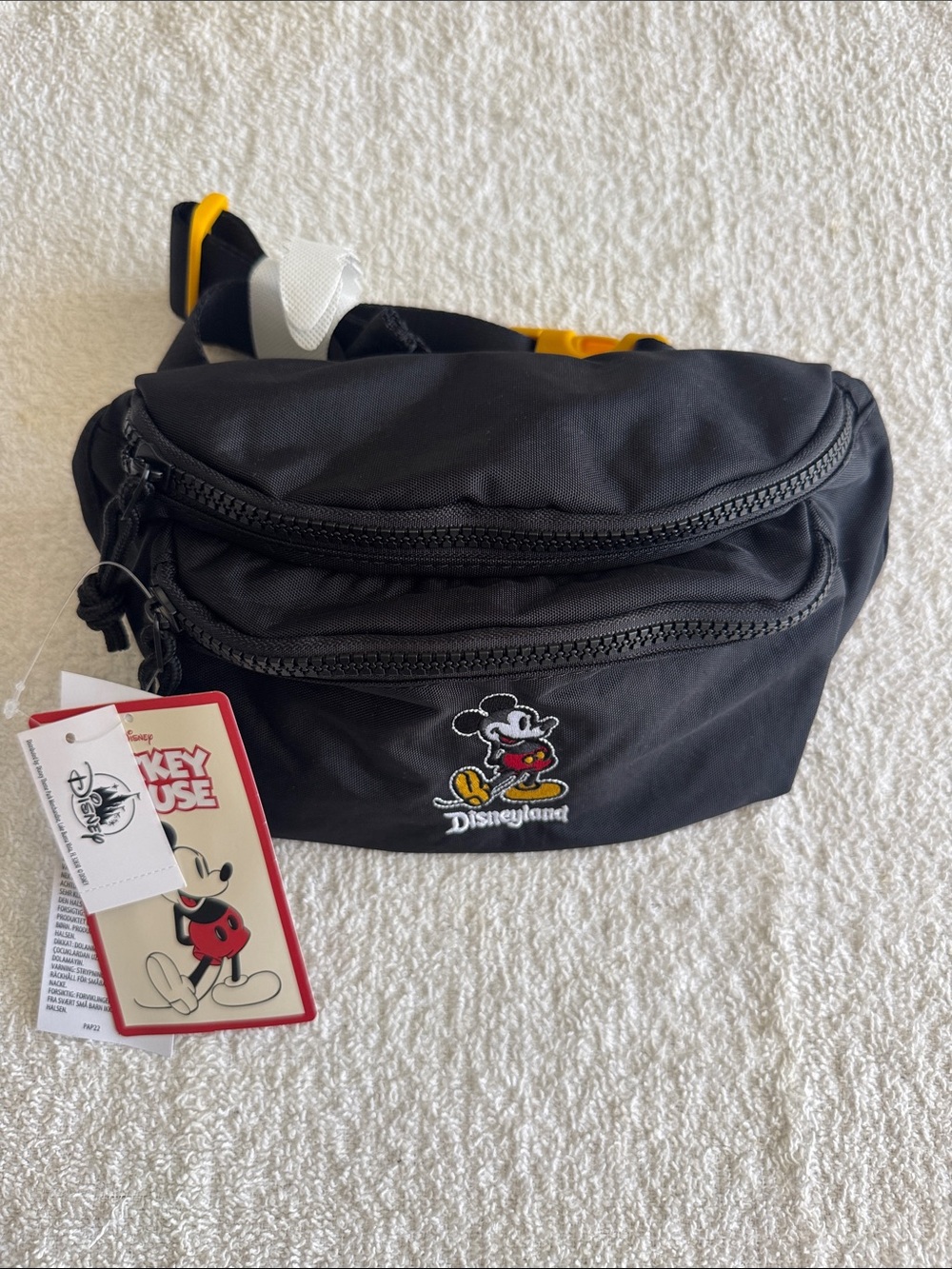 Disney Disneyland Black Waist Belt Bag Fanny Pack with Mickey Mouse Embroidery